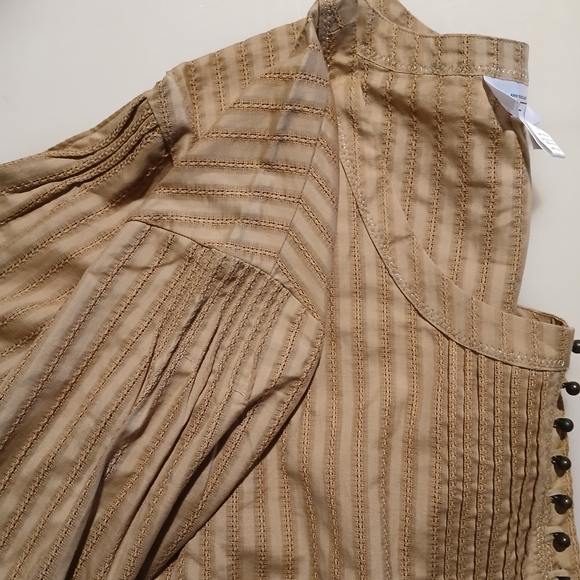 Ann Taylor Loft, sz 8, 100% cotton,  gold/lt gold, detailed stitches & gathering - Picture 4 of 6